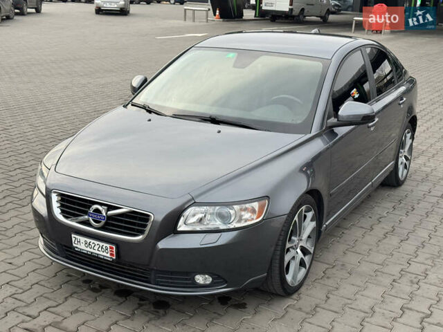 Серый Вольво С40, объемом двигателя 1.6 л и пробегом 227 тыс. км за 9699 $, фото 16 на Automoto.ua