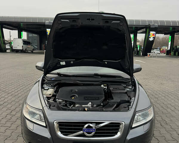 Серый Вольво С40, объемом двигателя 1.6 л и пробегом 227 тыс. км за 9699 $, фото 61 на Automoto.ua