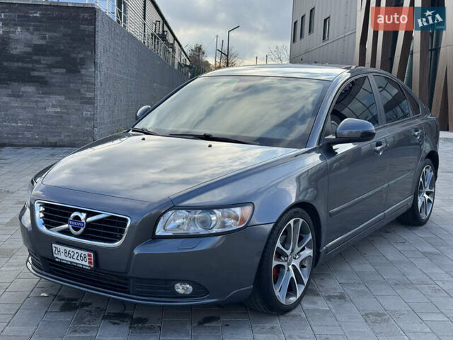 Серый Вольво С40, объемом двигателя 1.6 л и пробегом 227 тыс. км за 9699 $, фото 9 на Automoto.ua