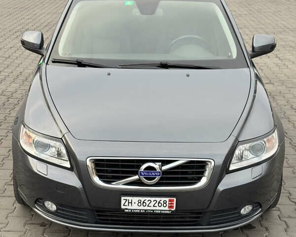 Серый Вольво С40, объемом двигателя 1.6 л и пробегом 227 тыс. км за 9699 $, фото 10 на Automoto.ua