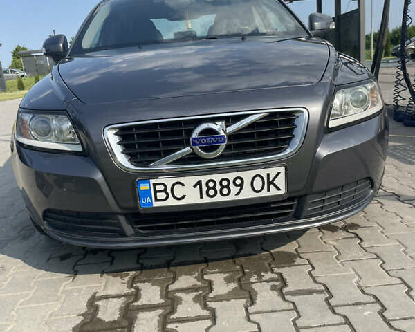 Сірий Вольво S40, об'ємом двигуна 1.56 л та пробігом 198 тис. км за 8500 $, фото 1 на Automoto.ua