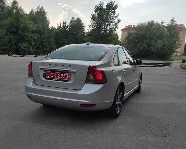 Сірий Вольво S40, об'ємом двигуна 1.6 л та пробігом 207 тис. км за 8200 $, фото 31 на Automoto.ua