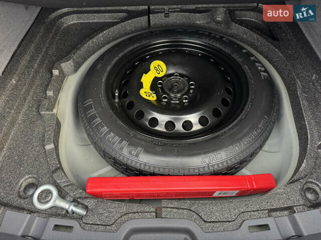 Серый Вольво С40, объемом двигателя 1.6 л и пробегом 227 тыс. км за 9699 $, фото 59 на Automoto.ua