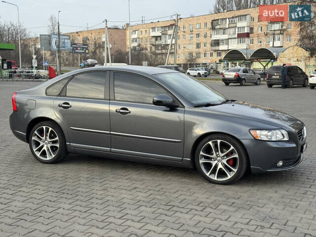 Серый Вольво С40, объемом двигателя 1.6 л и пробегом 227 тыс. км за 9699 $, фото 7 на Automoto.ua