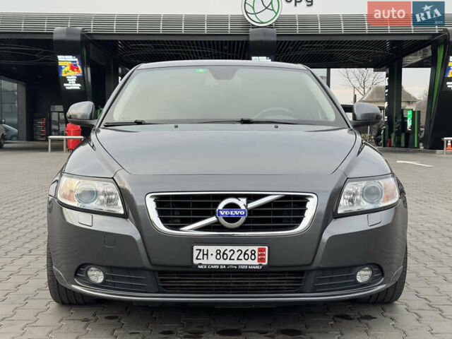 Серый Вольво С40, объемом двигателя 1.6 л и пробегом 227 тыс. км за 9699 $, фото 9 на Automoto.ua