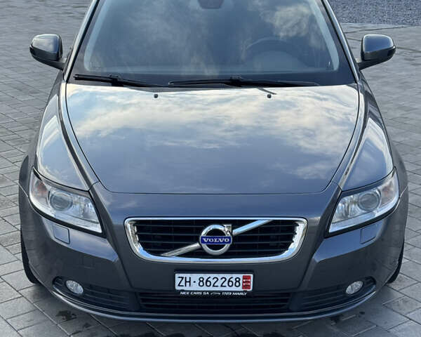 Серый Вольво С40, объемом двигателя 1.6 л и пробегом 227 тыс. км за 9699 $, фото 7 на Automoto.ua