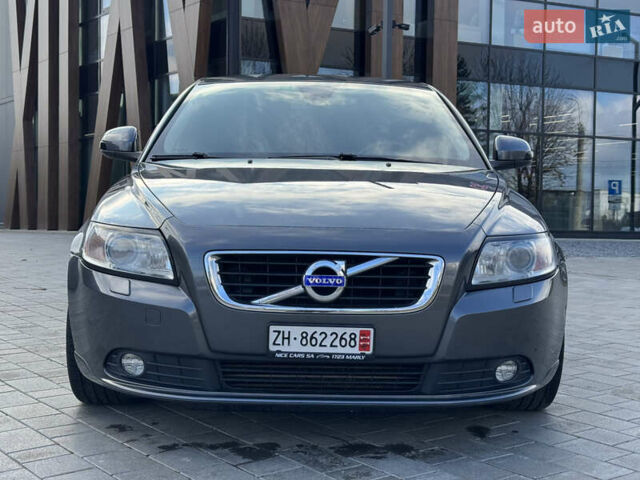 Серый Вольво С40, объемом двигателя 1.6 л и пробегом 227 тыс. км за 9699 $, фото 6 на Automoto.ua