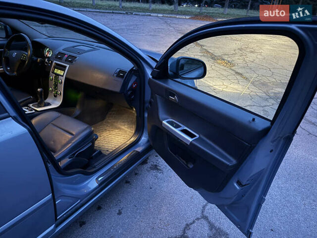 Сірий Вольво S40, об'ємом двигуна 1.6 л та пробігом 261 тис. км за 7999 $, фото 21 на Automoto.ua