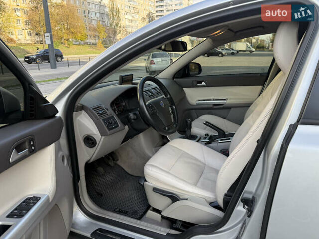 Серый Вольво С40, объемом двигателя 1.56 л и пробегом 251 тыс. км за 7999 $, фото 23 на Automoto.ua