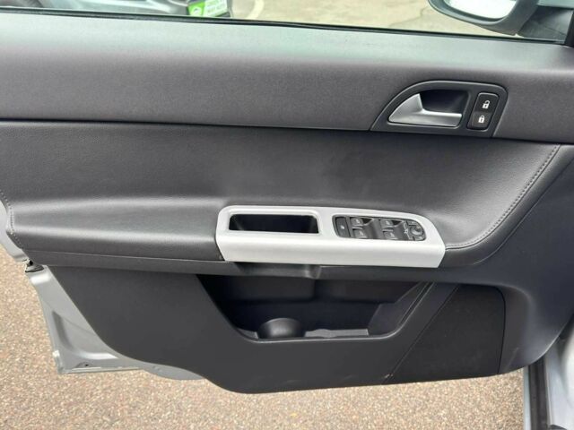 Сірий Вольво S40, об'ємом двигуна 1.6 л та пробігом 245 тис. км за 10200 $, фото 16 на Automoto.ua