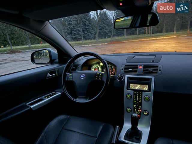 Сірий Вольво S40, об'ємом двигуна 1.6 л та пробігом 261 тис. км за 7999 $, фото 29 на Automoto.ua