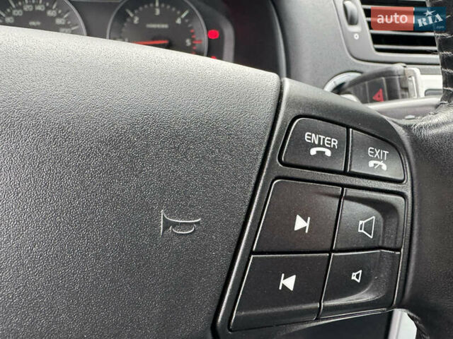 Серый Вольво С40, объемом двигателя 1.6 л и пробегом 245 тыс. км за 10199 $, фото 31 на Automoto.ua