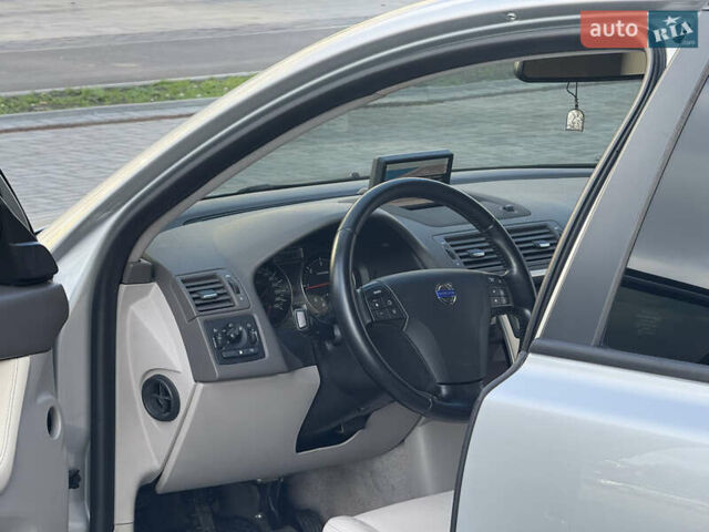 Серый Вольво С40, объемом двигателя 1.56 л и пробегом 251 тыс. км за 7999 $, фото 20 на Automoto.ua