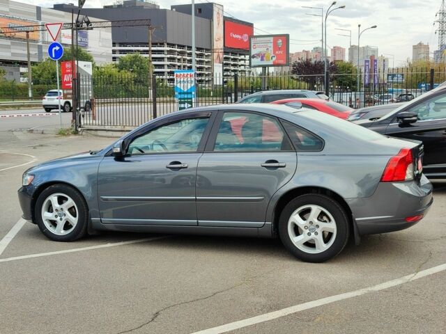 Сірий Вольво S40, об'ємом двигуна 1.6 л та пробігом 208 тис. км за 9899 $, фото 4 на Automoto.ua