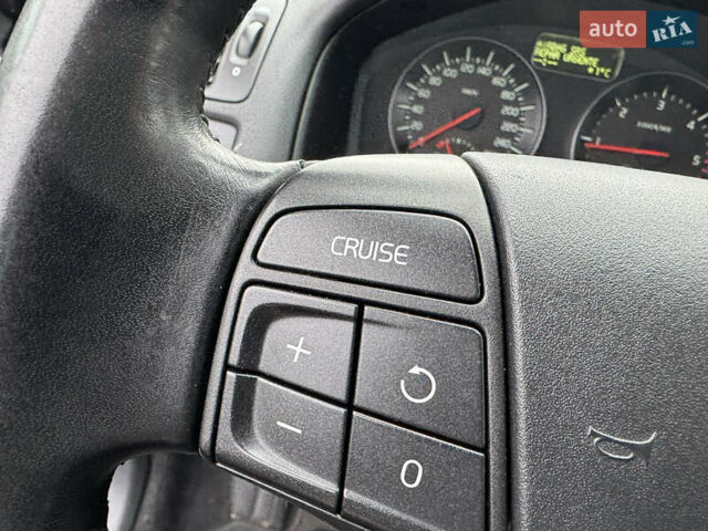 Серый Вольво С40, объемом двигателя 1.6 л и пробегом 245 тыс. км за 10199 $, фото 32 на Automoto.ua