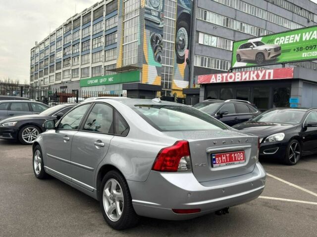 Сірий Вольво S40, об'ємом двигуна 1.6 л та пробігом 245 тис. км за 10200 $, фото 5 на Automoto.ua