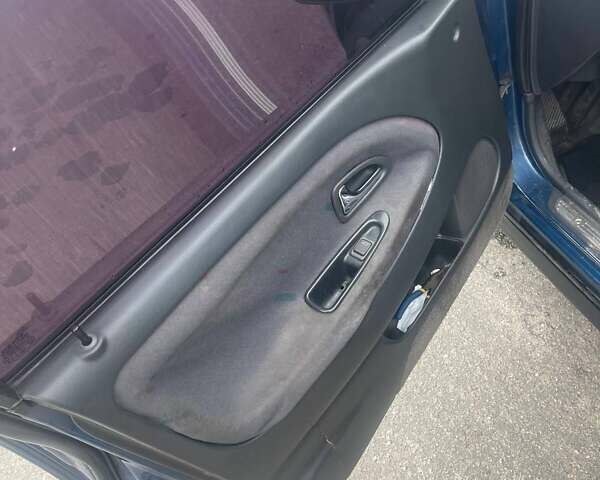 Синий Вольво С40, объемом двигателя 1.95 л и пробегом 480 тыс. км за 2700 $, фото 12 на Automoto.ua