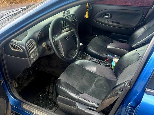 Синий Вольво С40, объемом двигателя 1.9 л и пробегом 480 тыс. км за 2700 $, фото 1 на Automoto.ua