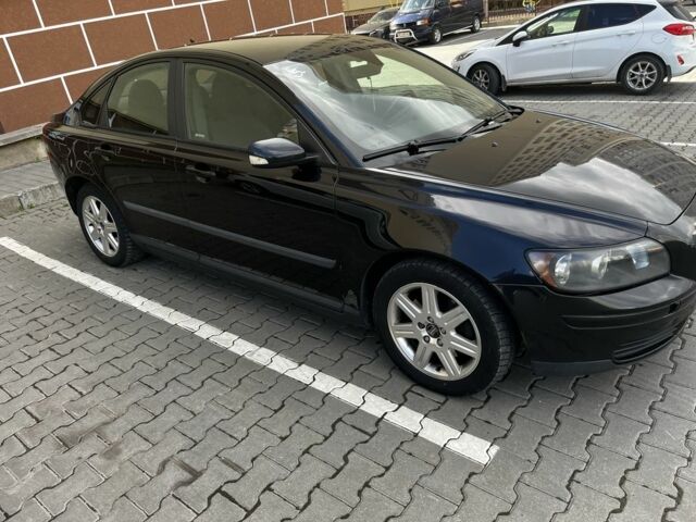 Синий Вольво С40, объемом двигателя 2 л и пробегом 383 тыс. км за 3050 $, фото 5 на Automoto.ua