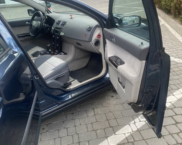 Синій Вольво S40, об'ємом двигуна 2.4 л та пробігом 210 тис. км за 7500 $, фото 17 на Automoto.ua