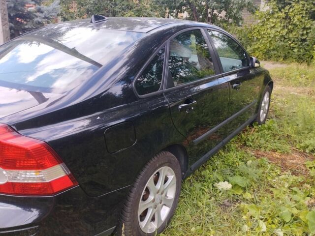 Вольво С40 2005 в Николаеве на Automoto.ua Синий Вольво С40, объемом двигателя 1.7 л и пробегом 154 тыс. км за 5000 $, фото 5 на Automoto.ua