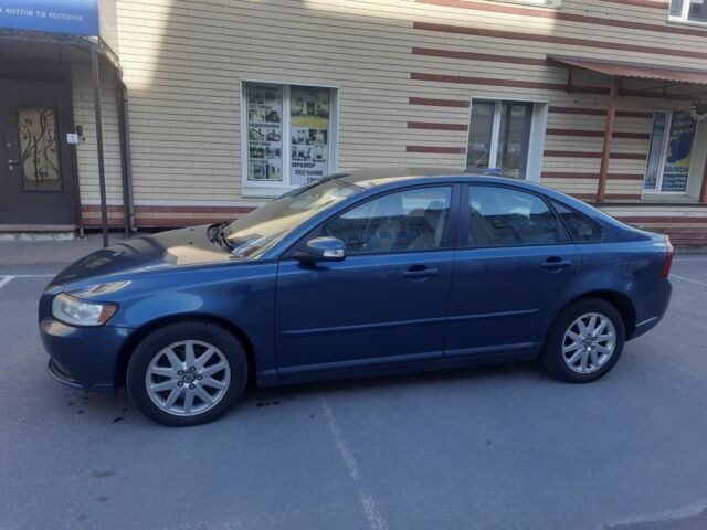 Синій Вольво S40, об'ємом двигуна 2 л та пробігом 330 тис. км за 8000 $, фото 1 на Automoto.ua