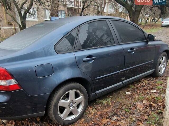 Синий Вольво С40, объемом двигателя 2.5 л и пробегом 166 тыс. км за 6900 $, фото 3 на Automoto.ua