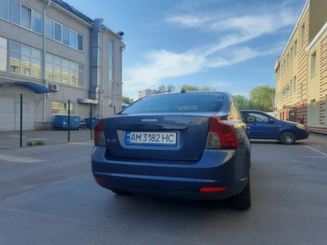 Синій Вольво S40, об'ємом двигуна 2 л та пробігом 330 тис. км за 8000 $, фото 3 на Automoto.ua