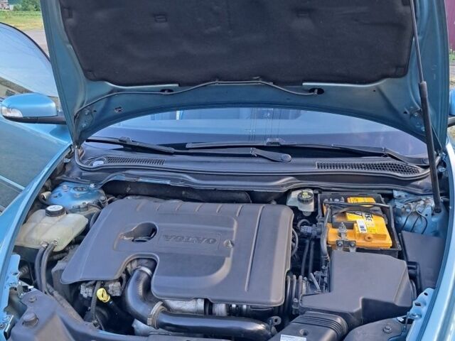 Синий Вольво С40, объемом двигателя 1.6 л и пробегом 222 тыс. км за 6500 $, фото 6 на Automoto.ua