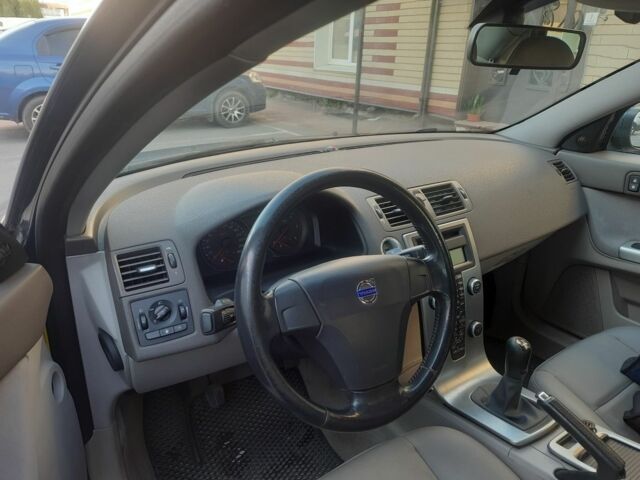 Синій Вольво S40, об'ємом двигуна 2 л та пробігом 330 тис. км за 8000 $, фото 4 на Automoto.ua