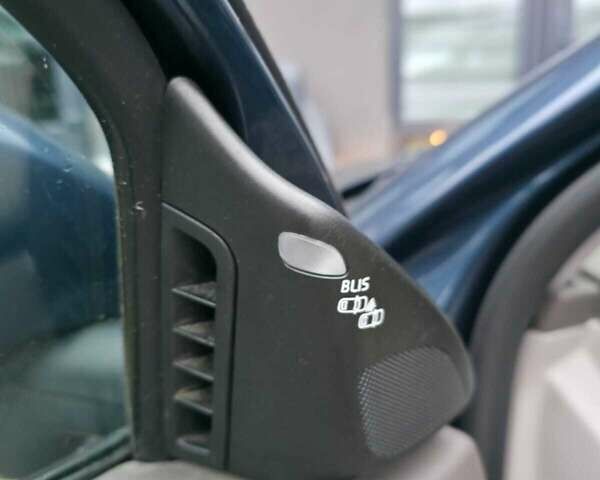 Синій Вольво S40, об'ємом двигуна 1.6 л та пробігом 195 тис. км за 7800 $, фото 11 на Automoto.ua