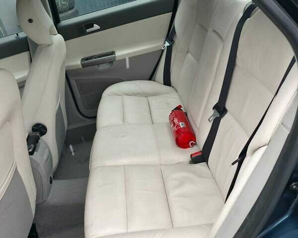 Синій Вольво S40, об'ємом двигуна 1.6 л та пробігом 195 тис. км за 7800 $, фото 5 на Automoto.ua