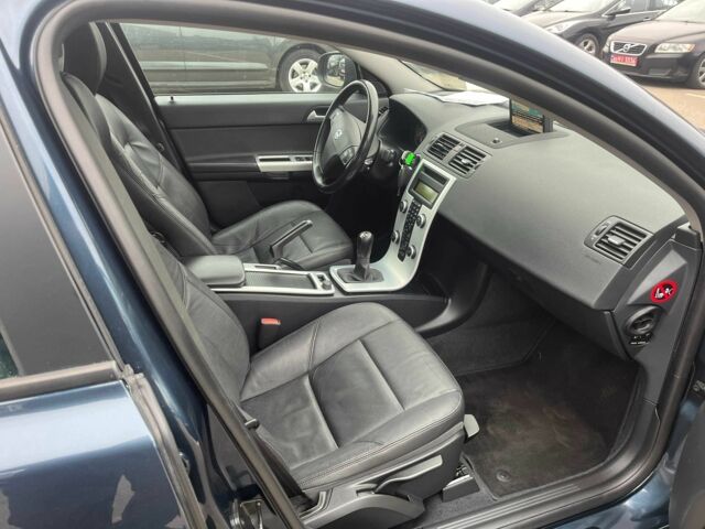 Синий Вольво С40, объемом двигателя 1.6 л и пробегом 138 тыс. км за 10350 $, фото 23 на Automoto.ua