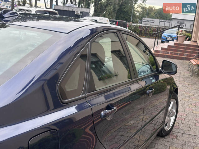 Синий Вольво С40, объемом двигателя 1.6 л и пробегом 228 тыс. км за 9250 $, фото 82 на Automoto.ua
