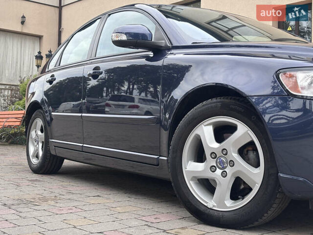 Синий Вольво С40, объемом двигателя 1.6 л и пробегом 228 тыс. км за 9250 $, фото 42 на Automoto.ua
