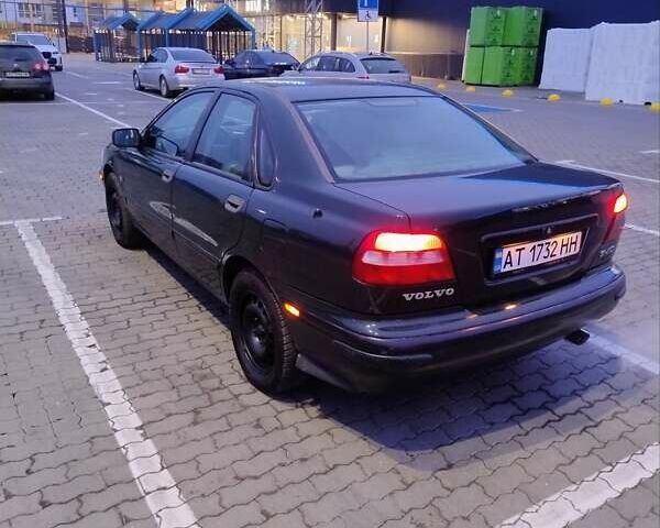 Зеленый Вольво С40, объемом двигателя 1.8 л и пробегом 249 тыс. км за 3100 $, фото 6 на Automoto.ua