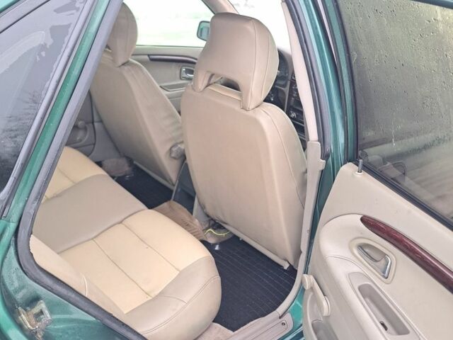 Зелений Вольво S40, об'ємом двигуна 1.8 л та пробігом 270 тис. км за 2350 $, фото 8 на Automoto.ua