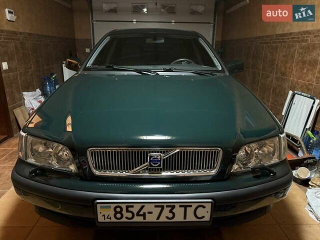 Вольво С40 2000 в Львове на Automoto.ua Зеленый Вольво С40, объемом двигателя 1.8 л и пробегом 54 тыс. км за 7900 $, фото 47 на Automoto.ua