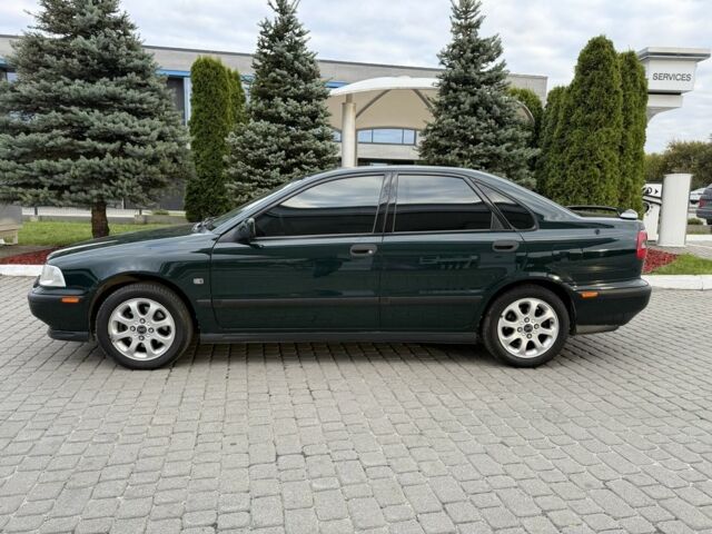 Зеленый Вольво С40, объемом двигателя 1.8 л и пробегом 54 тыс. км за 6500 $, фото 1 на Automoto.ua