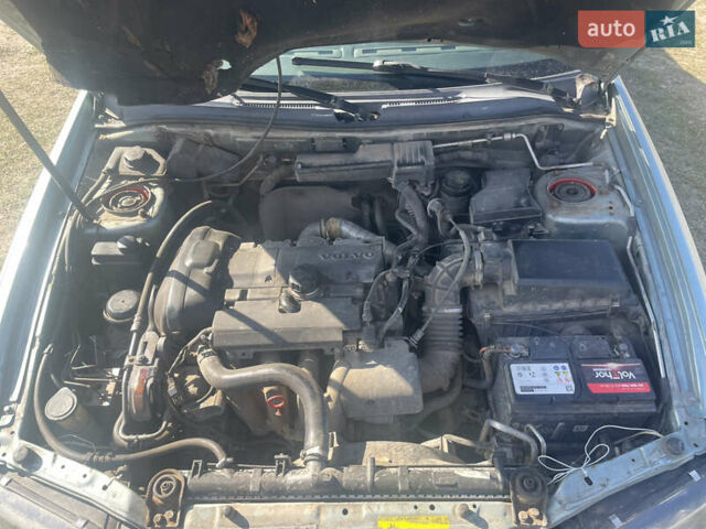 Зелений Вольво S40, об'ємом двигуна 1.8 л та пробігом 210 тис. км за 2125 $, фото 6 на Automoto.ua