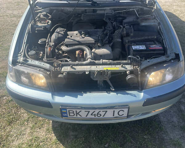 Зелений Вольво S40, об'ємом двигуна 1.8 л та пробігом 210 тис. км за 2125 $, фото 5 на Automoto.ua