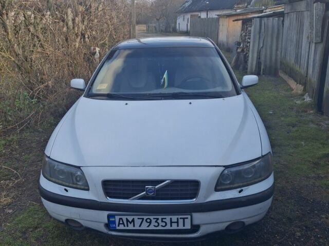 Білий Вольво С60, об'ємом двигуна 2.4 л та пробігом 292 тис. км за 3600 $, фото 5 на Automoto.ua