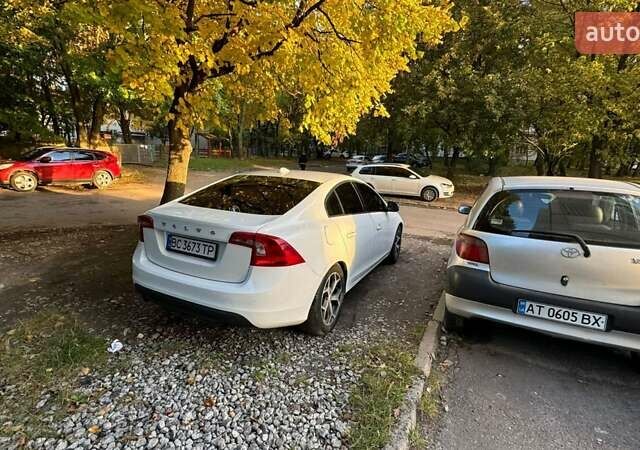 Белый Вольво С60, объемом двигателя 2 л и пробегом 351 тыс. км за 8500 $, фото 9 на Automoto.ua