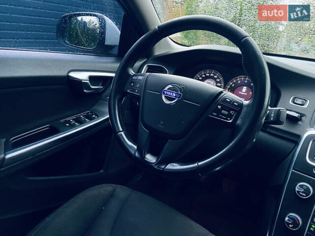 Білий Вольво С60, об'ємом двигуна 1.6 л та пробігом 194 тис. км за 7000 $, фото 48 на Automoto.ua