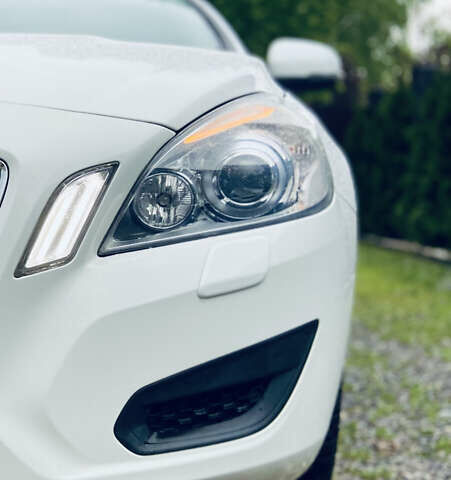 Білий Вольво С60, об'ємом двигуна 1.6 л та пробігом 194 тис. км за 7000 $, фото 29 на Automoto.ua