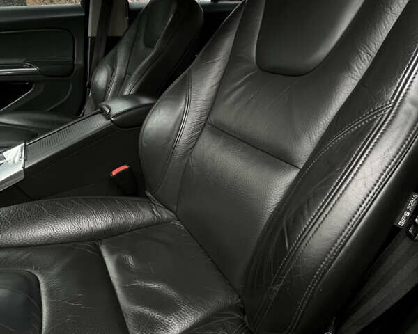 Белый Вольво С60, объемом двигателя 1.6 л и пробегом 157 тыс. км за 10200 $, фото 19 на Automoto.ua