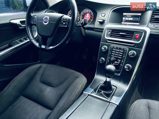 Білий Вольво С60, об'ємом двигуна 1.6 л та пробігом 194 тис. км за 7000 $, фото 46 на Automoto.ua