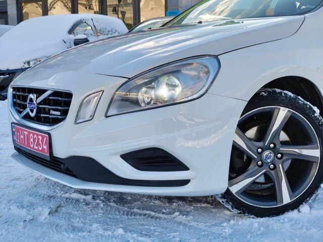 Белый Вольво С60, объемом двигателя 1.6 л и пробегом 245 тыс. км за 12750 $, фото 8 на Automoto.ua