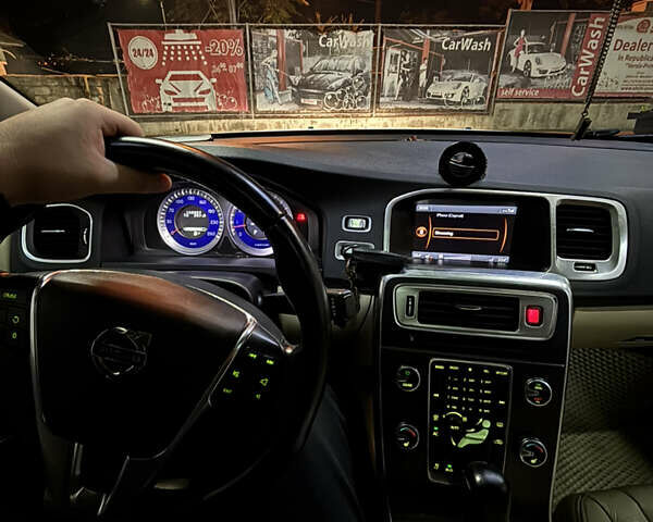 Вольво С60 2012 у Беляевке на Automoto.ua Білий Вольво С60, об'ємом двигуна 2.52 л та пробігом 261 тис. км за 9300 $, фото 25 на Automoto.ua
