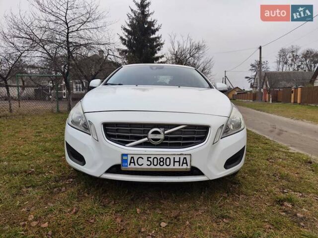 Белый Вольво С60, объемом двигателя 1.56 л и пробегом 311 тыс. км за 7700 $, фото 7 на Automoto.ua